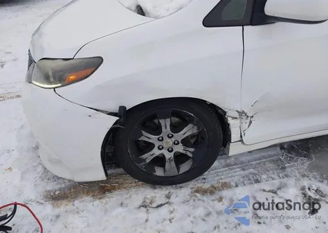 2015 Toyota Sienna Se 8 Passenger from USA, damaged, VIN 5TDXK3DC8FS555248